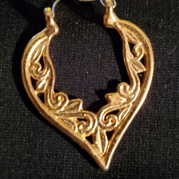 Earrings - Picture 3 of 4